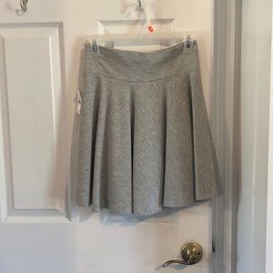 Beautiful flowy skirt, worn once!